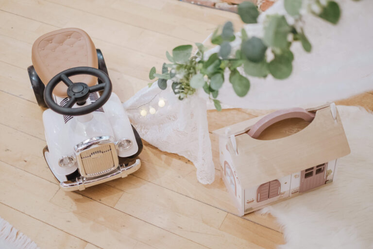 Wooden toy car styling detail
